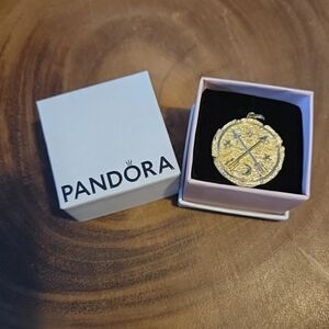Pandora Crossing Arrows Oversized Medallion Charm 14k gold plated